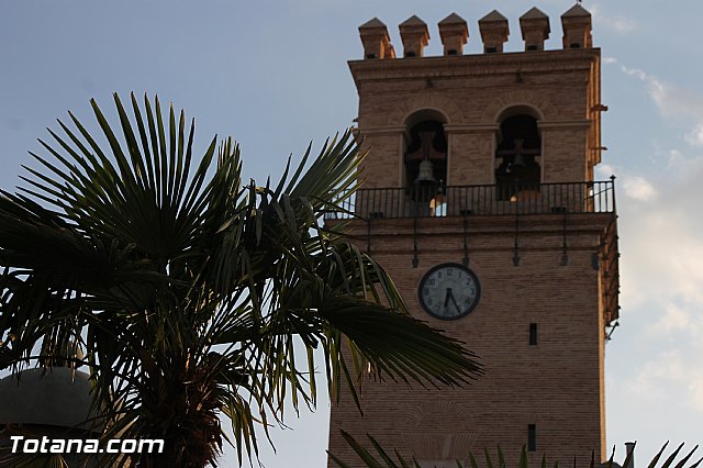 DGenes conmemora con una gran X humana el Da Europeo del Sndrome X Frgil - 33