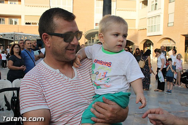 DGenes conmemora con una gran X humana el Da Europeo del Sndrome X Frgil - 53