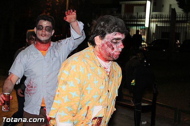 Los zombies invadieron las calles de Totana - Noche Zombie - 27