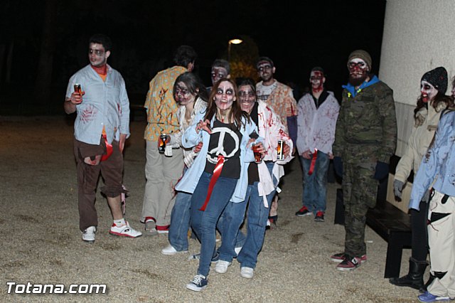 Los zombies invadieron las calles de Totana - Noche Zombie - 34