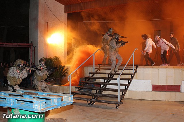 Los zombies invadieron las calles de Totana - Noche Zombie - 123