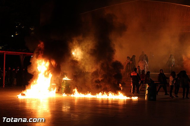 Los zombies invadieron las calles de Totana - Noche Zombie - 136