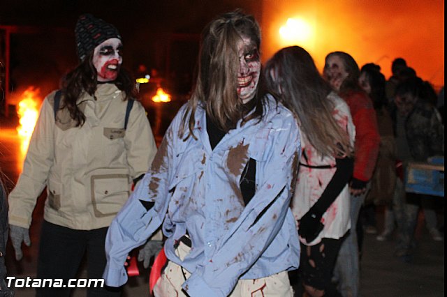 Los zombies invadieron las calles de Totana - Noche Zombie - 147