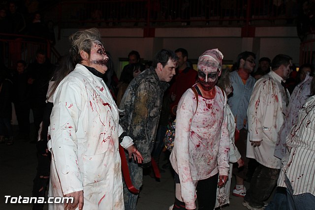 Los zombies invadieron las calles de Totana - Noche Zombie - 178