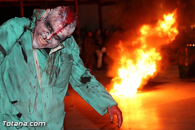 Los zombies invadieron las calles de Totana - Noche Zombie - 186