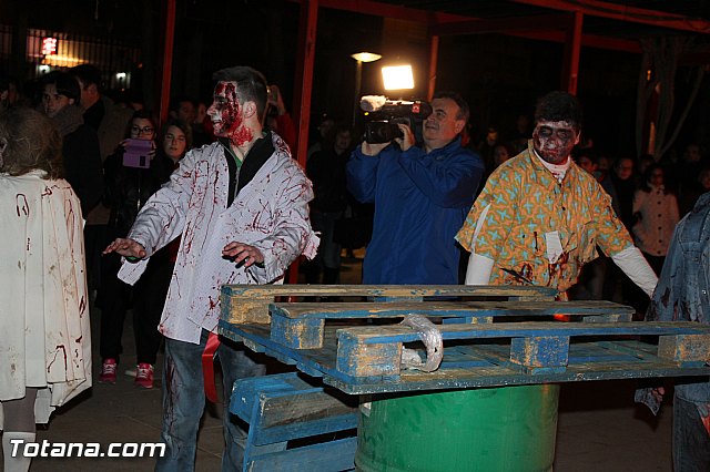 Los zombies invadieron las calles de Totana - Noche Zombie - 193
